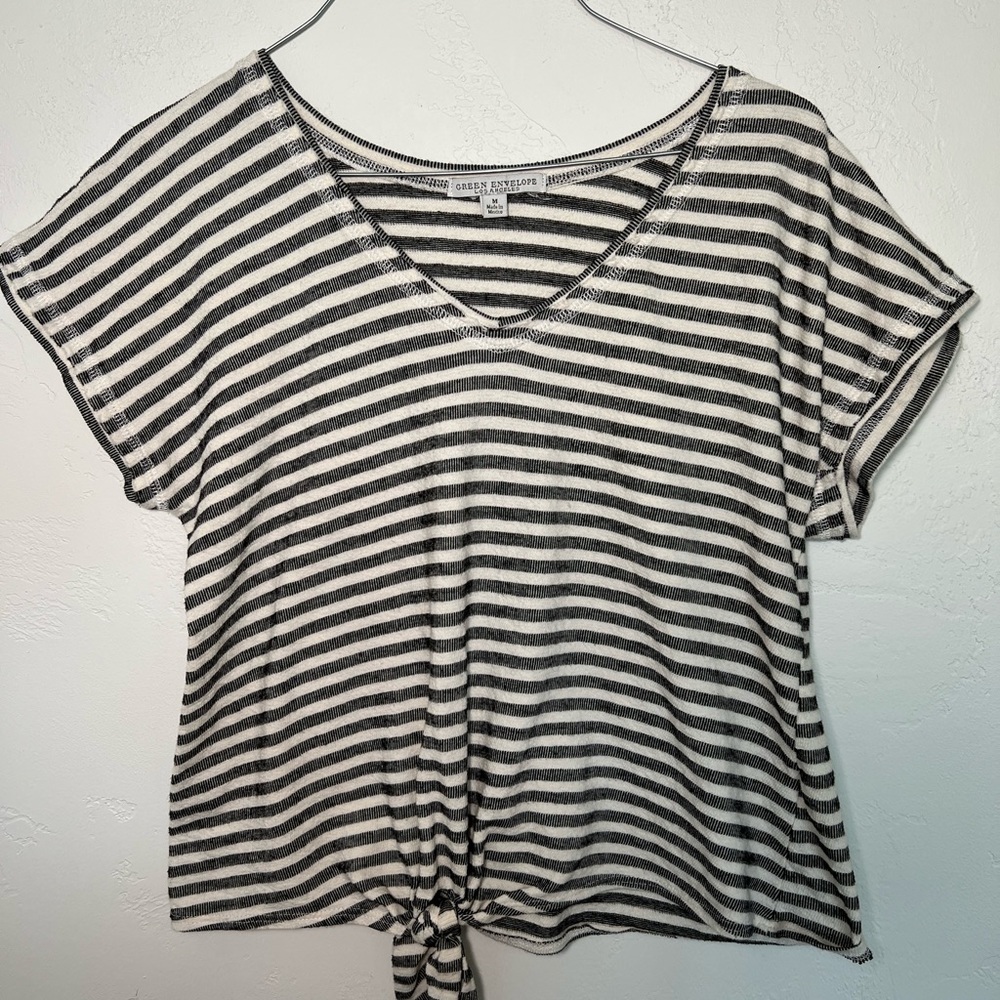 Green Envelope t-shirt SIZE M